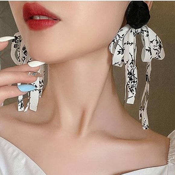 Jewelry - Black Rose Bow Fashion Earrings